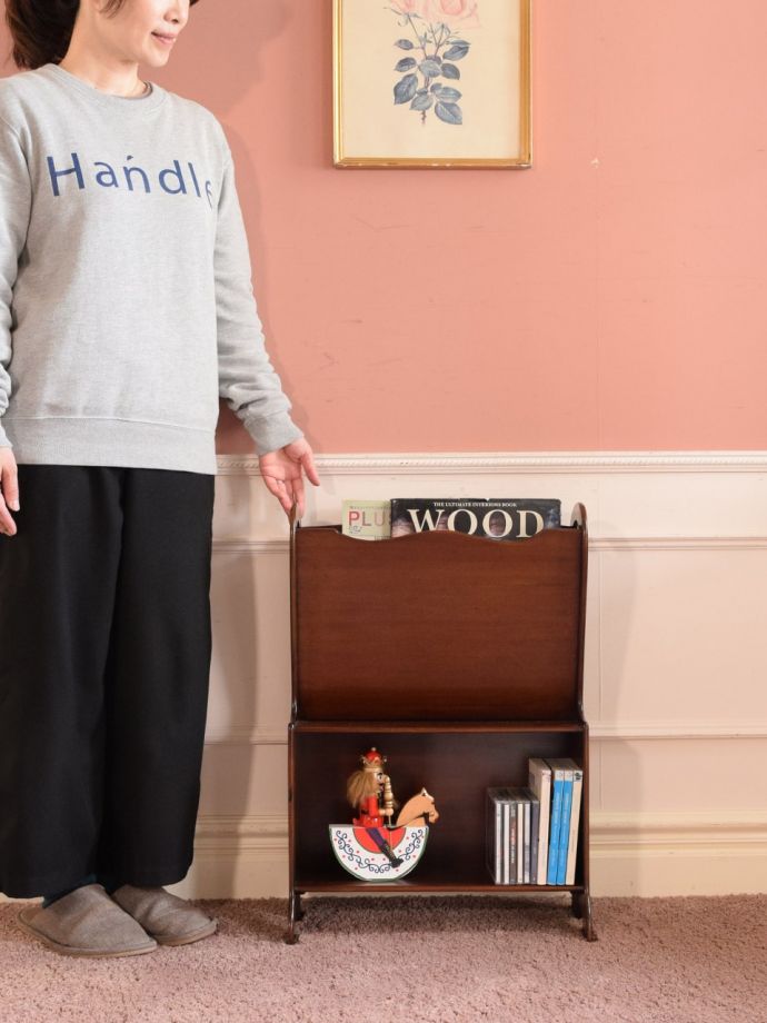 アンティークのおしゃれな本棚