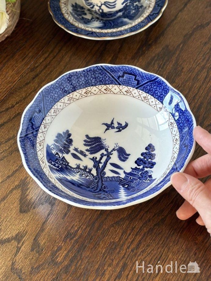 陶磁器のシュガーボウル