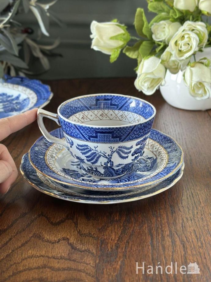 イギリスのカップ&ソーサー(トリオ)