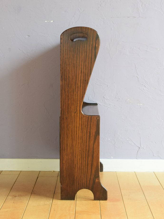 マガジンラックの側面