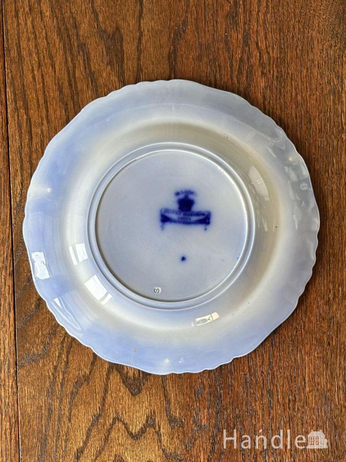 プレートの後ろ