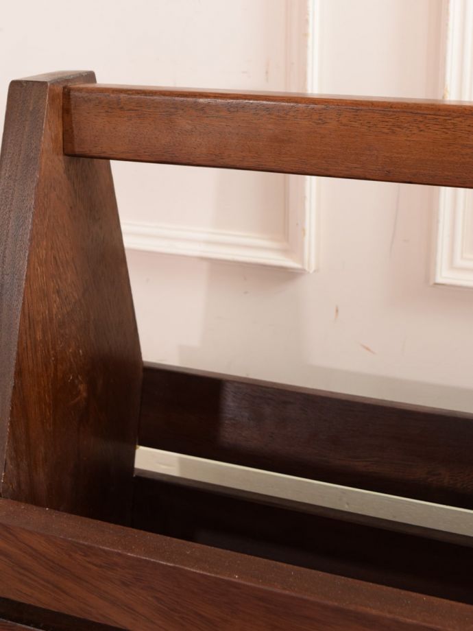 マガジンラックの持ち手