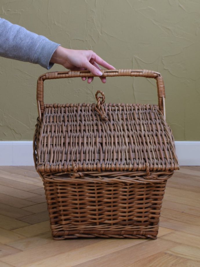 イギリスから届いたアンティークのかご、とっても可愛いピクニック