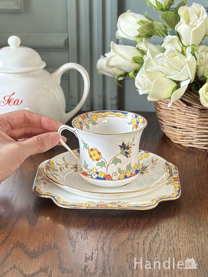 イギリスのカップ&ソーサー(トリオ)