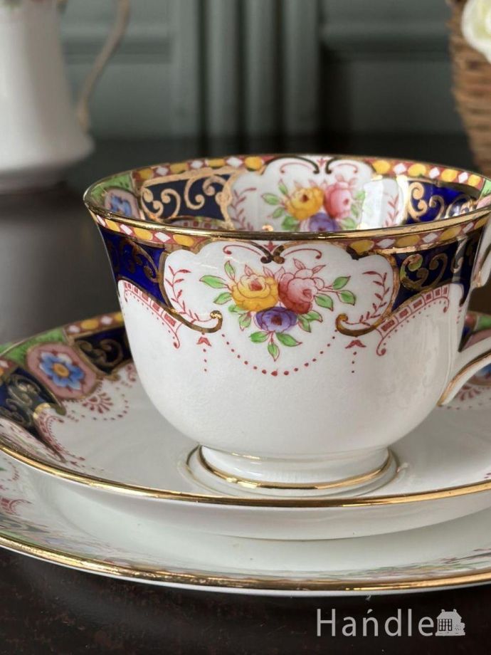 アンティークのカップ＆ソーサー(トリオ)