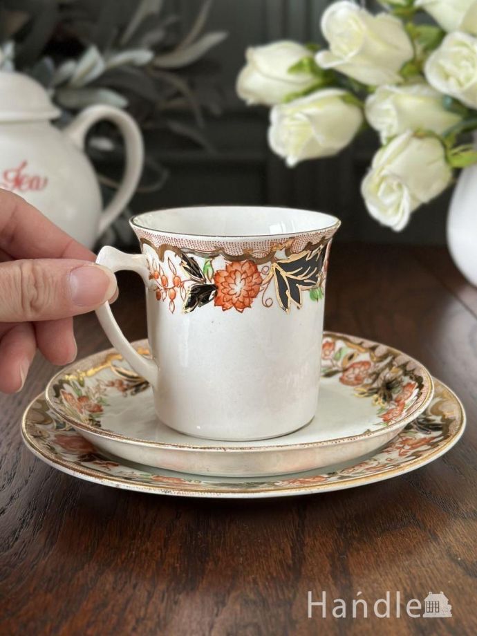 イギリスのカップ&ソーサー(トリオ)