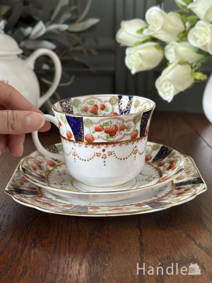 イギリスのカップ&ソーサー(トリオ)