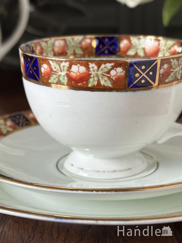 アンティークのカップ&ソーサー(トリオ)