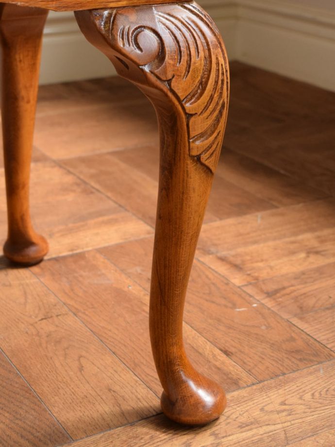 アンティーク家具の脚