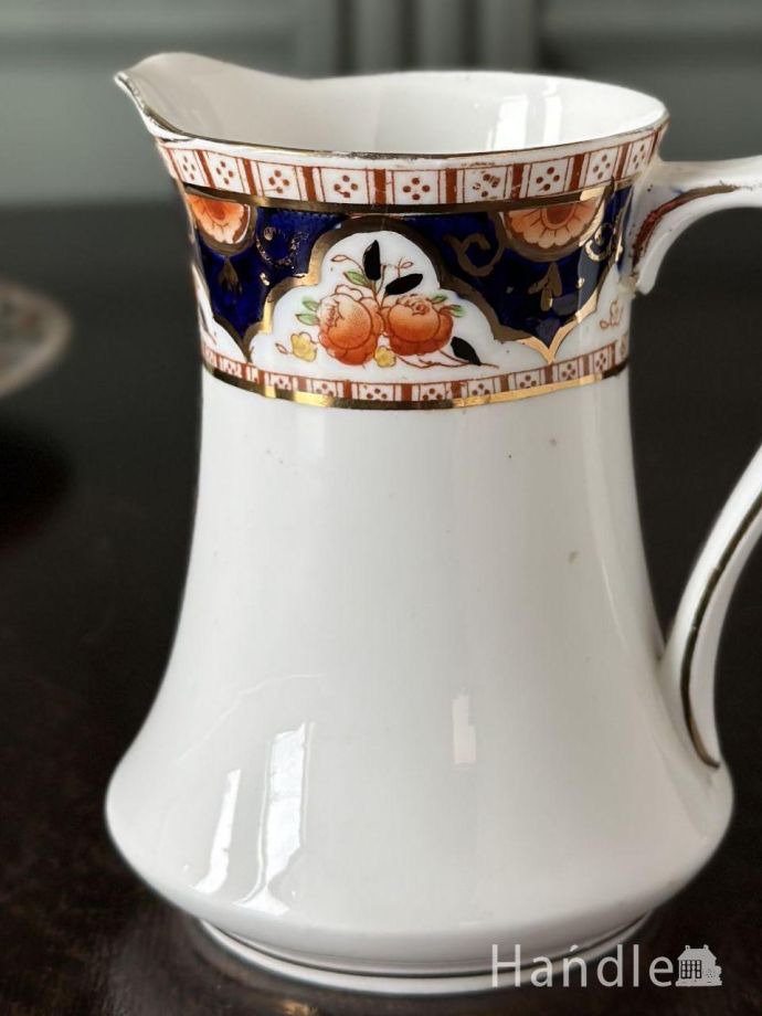 アンティークのミルクピッチャー