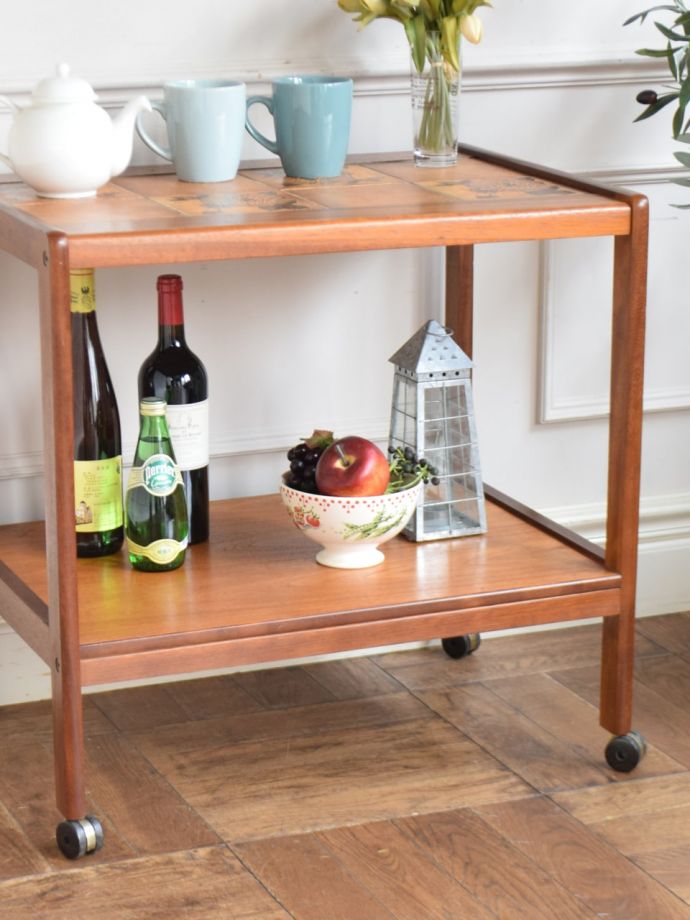 おしゃれなビンテージワゴン