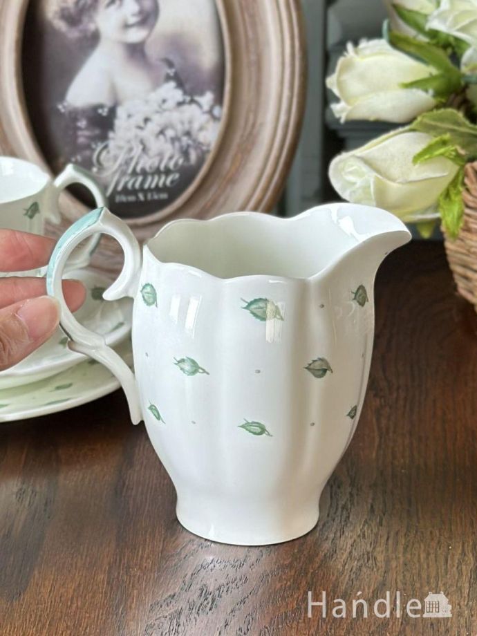 陶磁器のミルクピッチャー