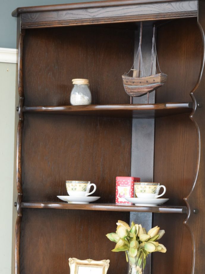 アーコール社のビンテージ家具