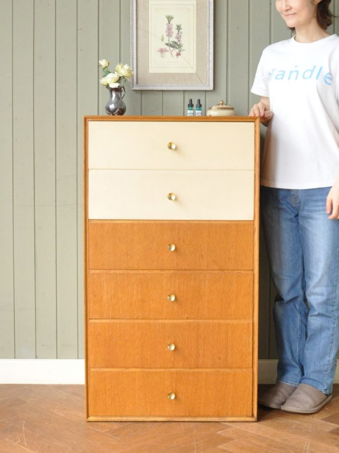 ビンテージのおしゃれなチェスト