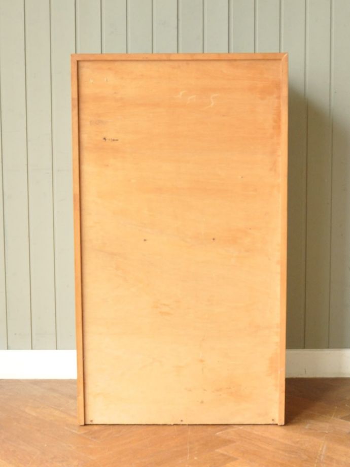 ヴィンテージチェストの後ろ