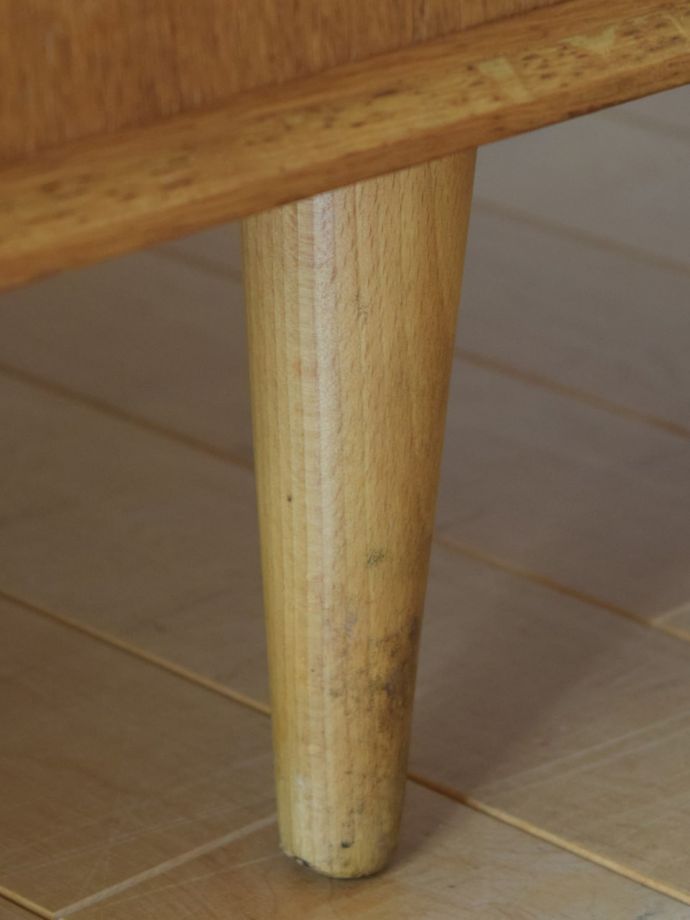 ビンテージチェストの脚