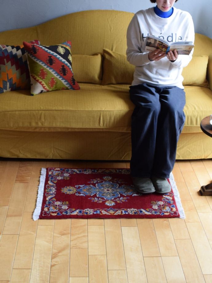 ビンテージのおしゃれな絨毯