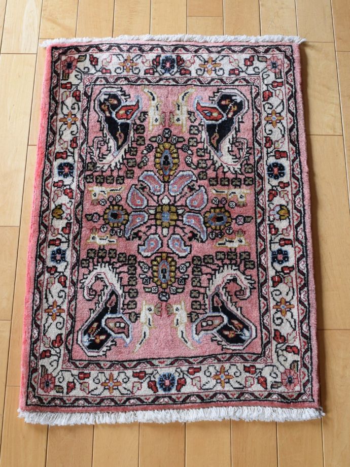 おしゃれなビンテージ絨毯