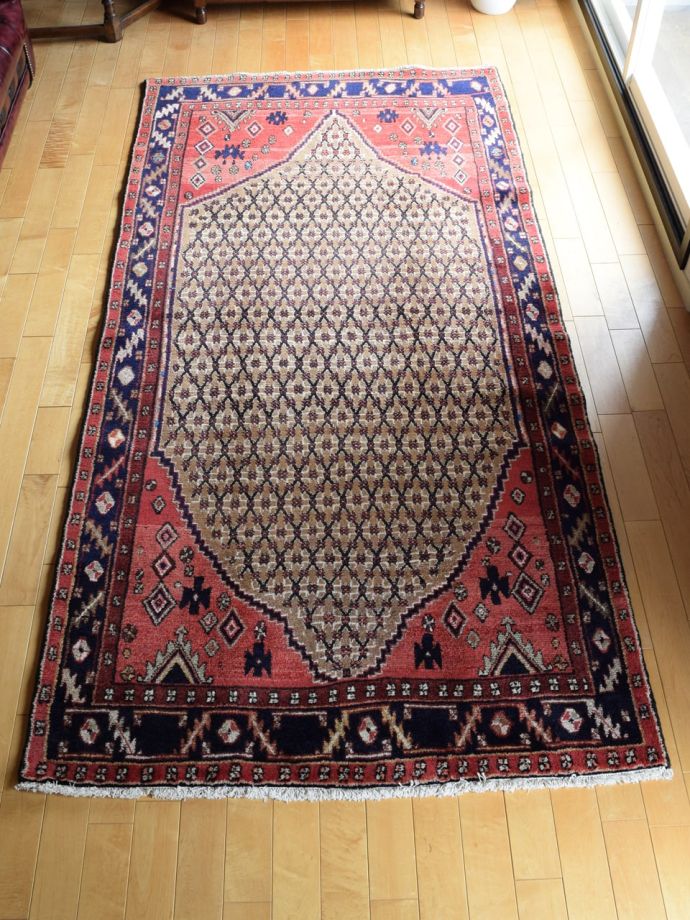 おしゃれなビンテージ絨毯