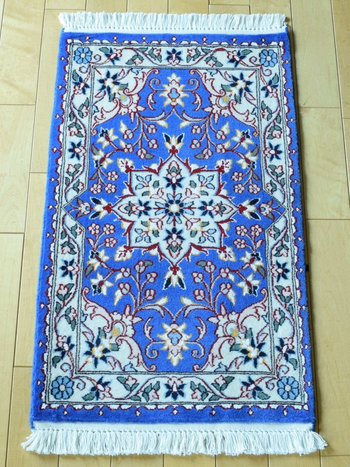 おしゃれなラグ