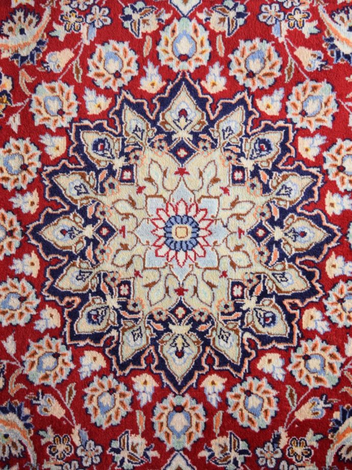 1点もののビンテージ絨毯