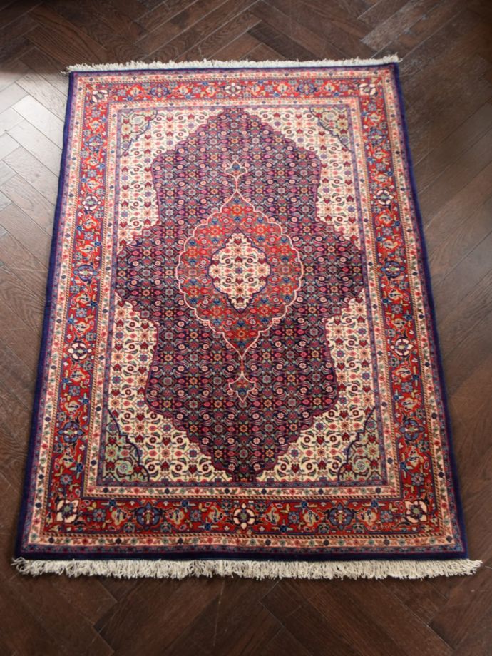 おしゃれなビンテージ絨毯