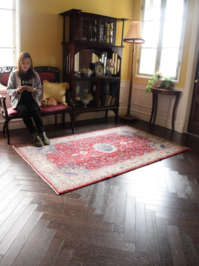 ビンテージのおしゃれな絨毯