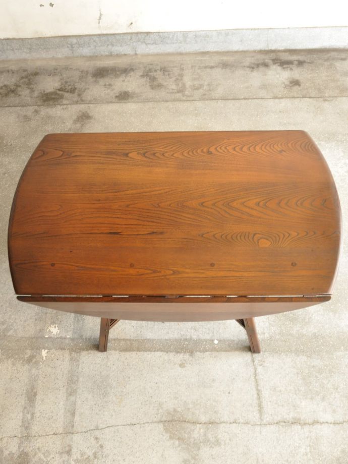 ダイニングテーブルの天板