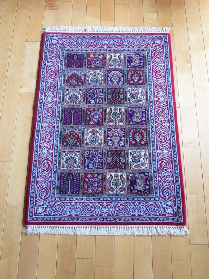 おしゃれなビンテージ絨毯