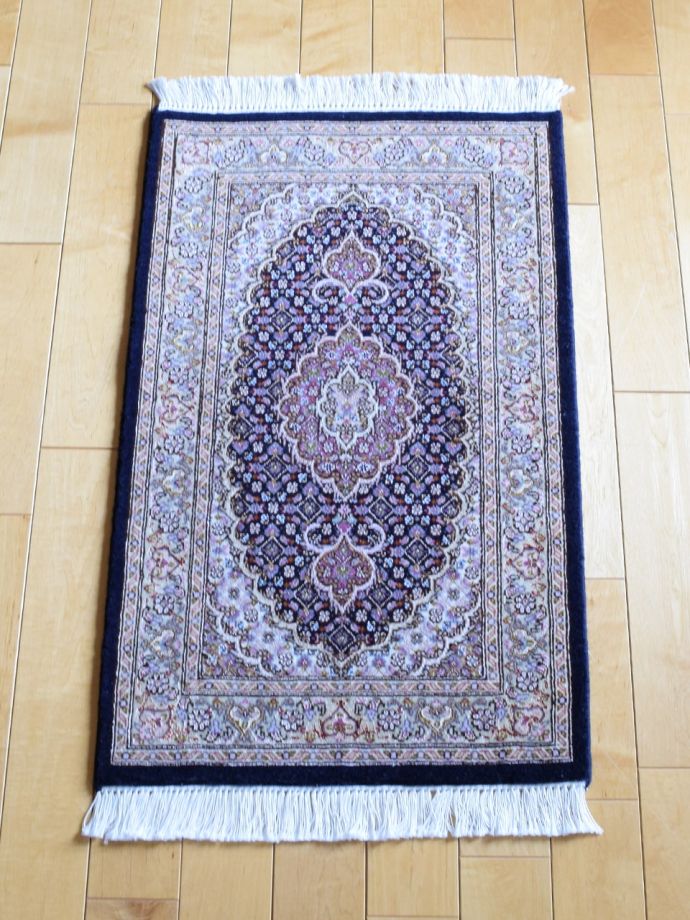 おしゃれなラグ