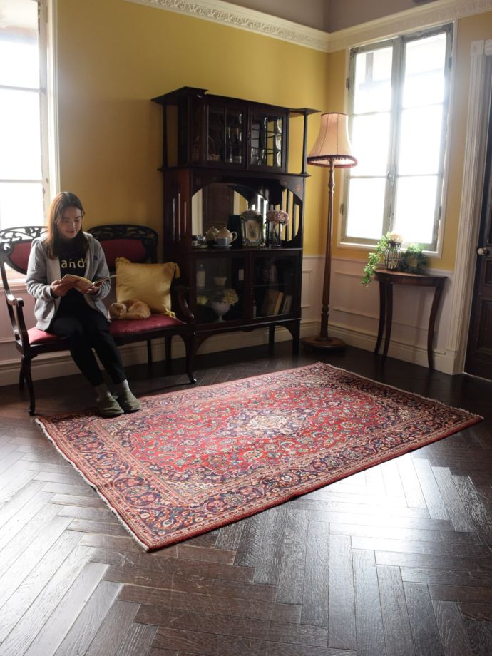 ビンテージのおしゃれな絨毯