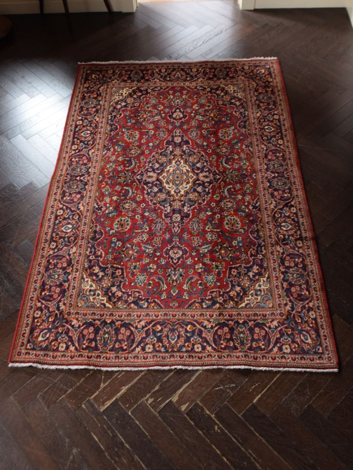 おしゃれなビンテージ絨毯