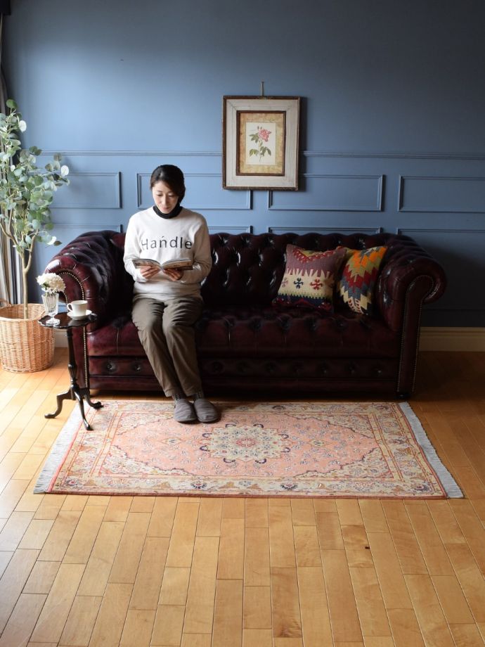 ビンテージのおしゃれな絨毯