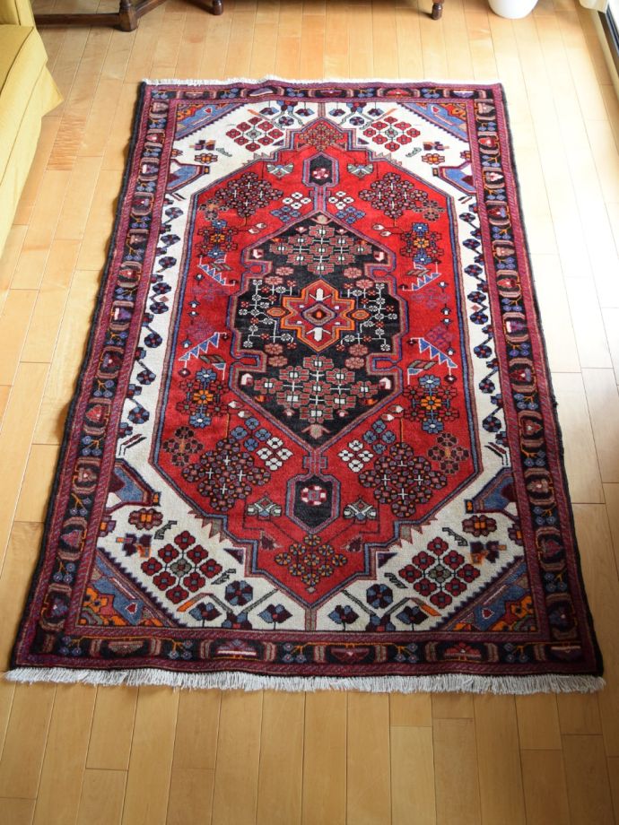 おしゃれなビンテージ絨毯