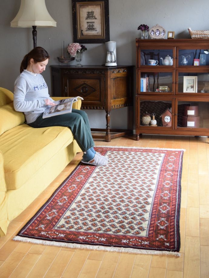 ビンテージのおしゃれな絨毯