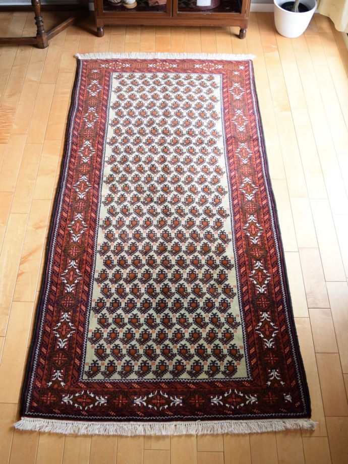 おしゃれなビンテージ絨毯