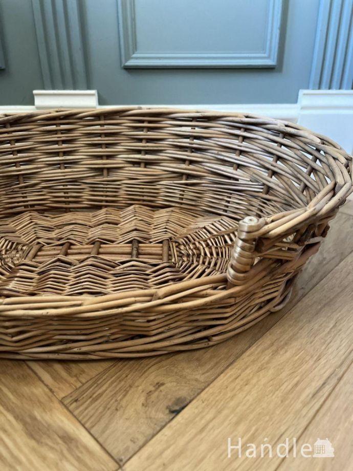 アンティークのバスケット