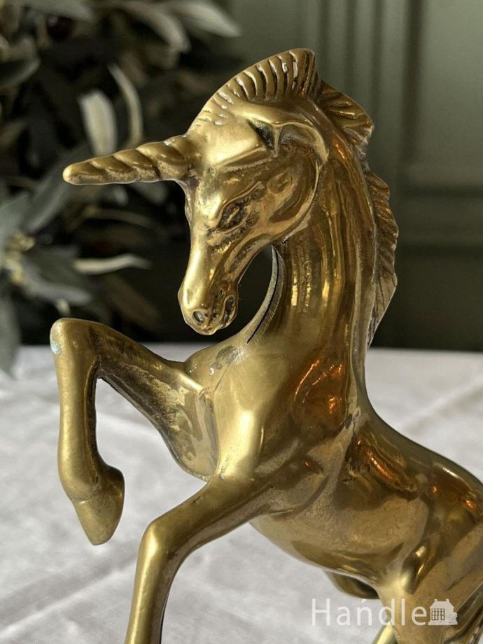 イギリスから届いたアンティークの真鍮雑貨、ユニコーンのブラス