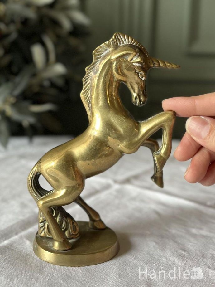 イギリスから届いたアンティークの真鍮雑貨、ユニコーンのブラス