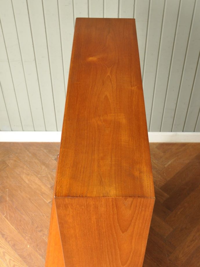 北欧キャビネットの天板