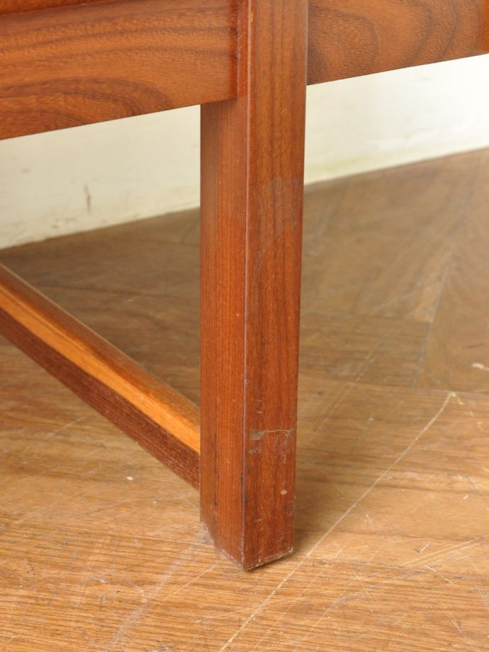 ビンテージ家具の脚