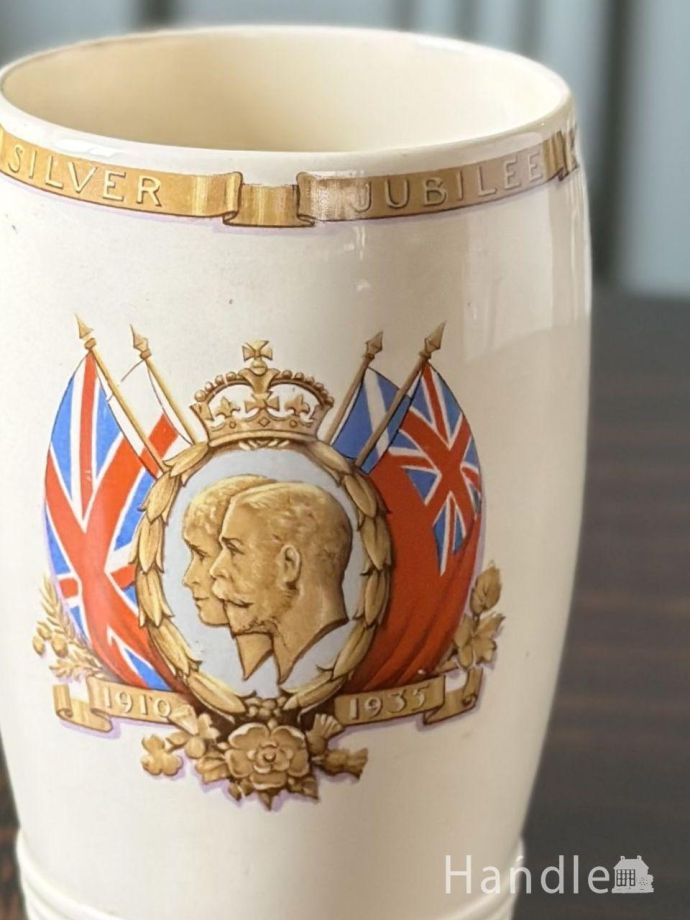 英国王室の記念が刻まれた、コロネーショングッズ