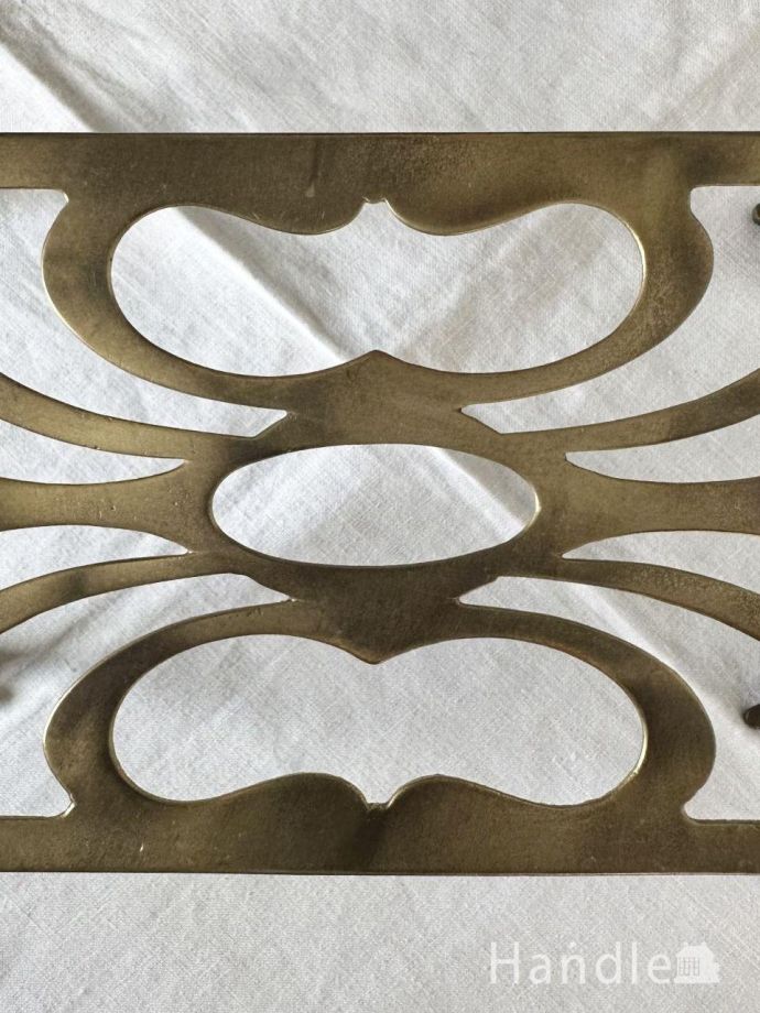 アンティーク真鍮製のトリベット