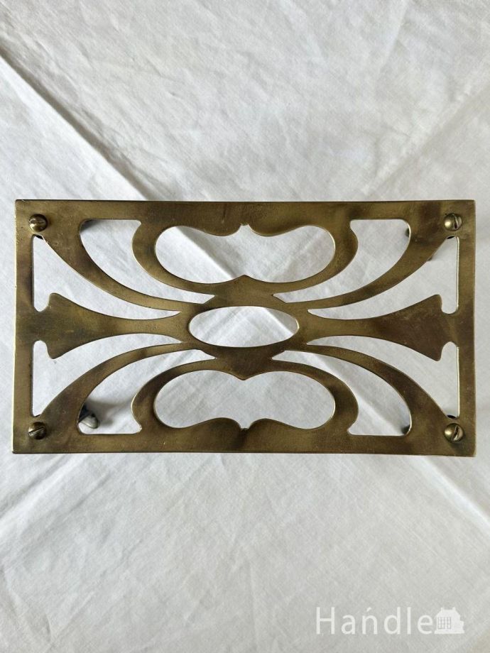 アンティークの真鍮トリベット