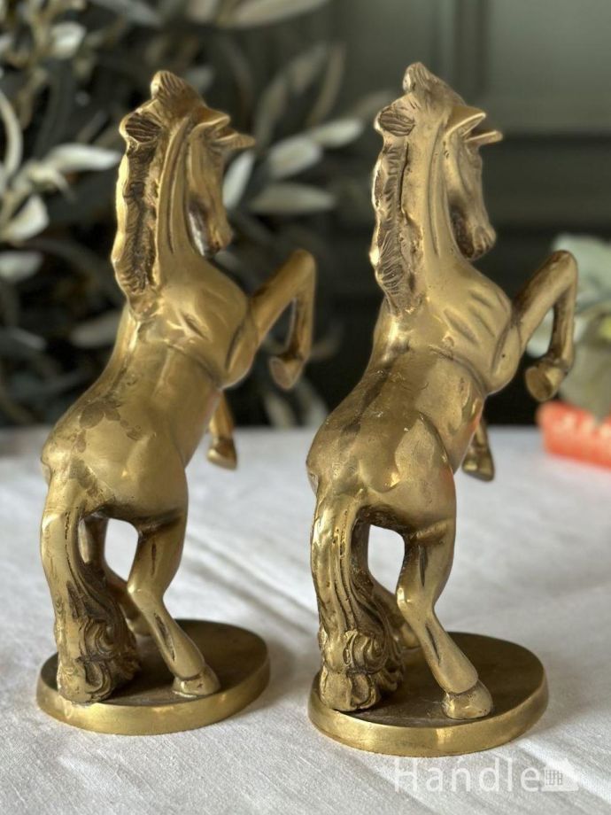 イギリスから届いたアンティークの真鍮雑貨、ユニコーンのオブジェ
