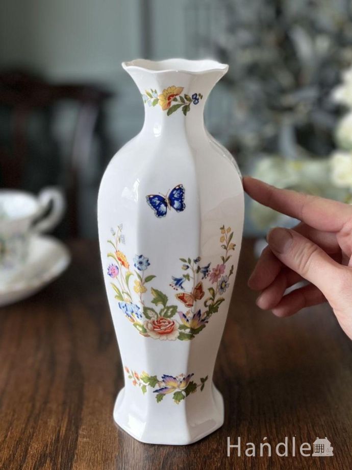 陶磁器のフラワーベース