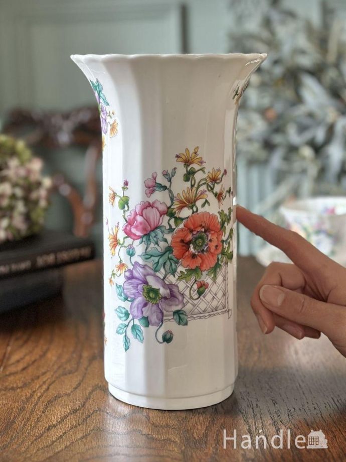 陶磁器のフラワーベース