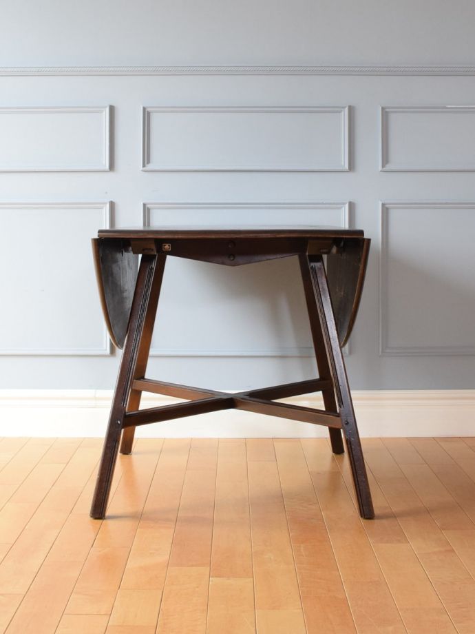 アーコールのバタフライテーブル