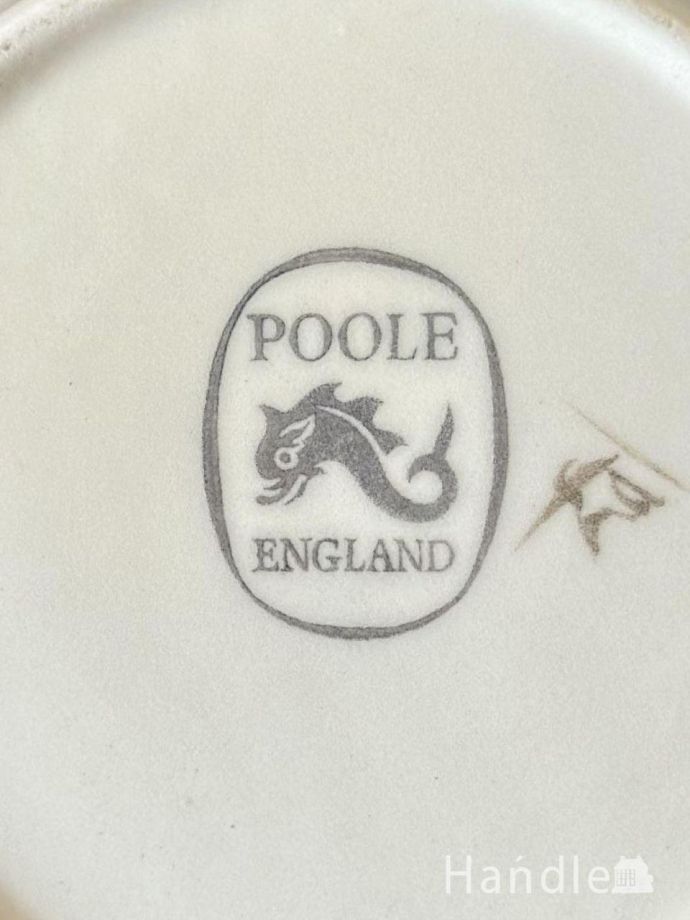 ティーポットのバックスタンプ