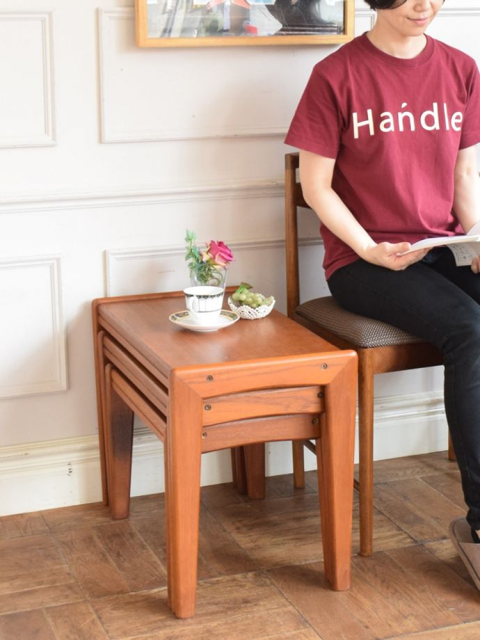 北欧スタイルのビンテージテーブル